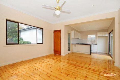 Property photo of 1/8 Landy Street Reservoir VIC 3073