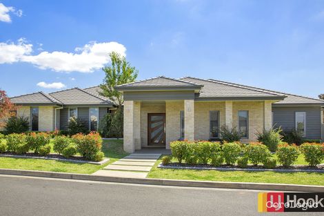 Property photo of 3 Peak Drive Hillvue NSW 2340