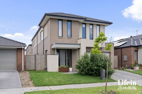 Property photo of 67 Mulloway Drive Point Cook VIC 3030