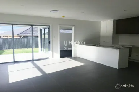 Property photo of 4 Sowerby Street Oran Park NSW 2570