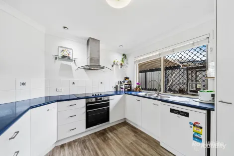 Property photo of 61 Bushland Drive Regents Park QLD 4118