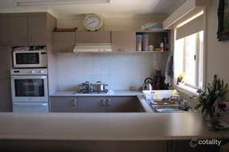 Property photo of 2 Foxzami Crescent Epping VIC 3076