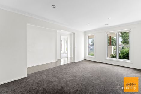Property photo of 2 Seed Street Kurunjang VIC 3337