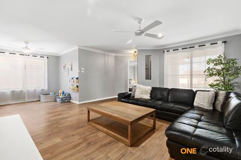 Property photo of 17 Eggleton Close Singleton Heights NSW 2330