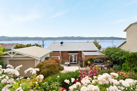 691 Sandy Bay Rd, Sandy Bay, TAS 7005
