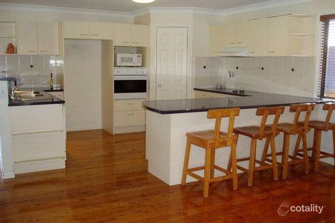 Property photo of 28 Emily Place Sumner QLD 4074