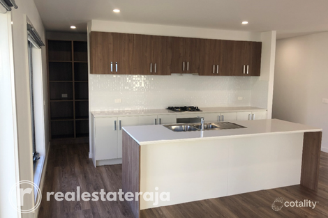 Property photo of 4 Friswell Avenue Flora Hill VIC 3550