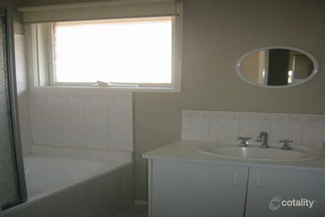 Property photo of 37 Homestead Road Berwick VIC 3806