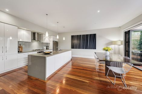 Property photo of 2/96 Campbell Road South Hawthorn East VIC 3123