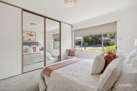 Property photo of 19 Arnold Drive Hackham SA 5163