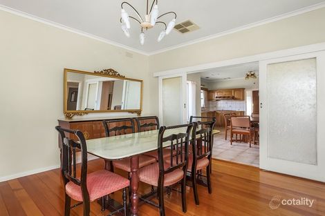 Property photo of 28 Glamis Drive Avondale Heights VIC 3034