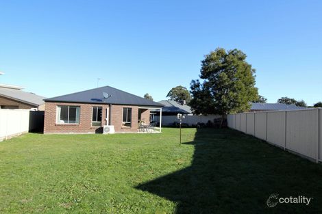 6 Cherry Ct, Canadian, VIC 3350