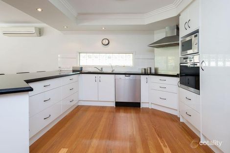 Property photo of 70 Sir Bruce Small Boulevard Benowa QLD 4217