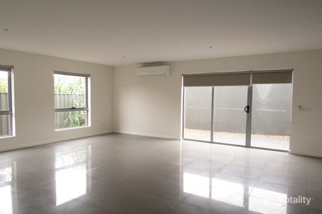Property photo of 4/56 Leamington Street Reservoir VIC 3073