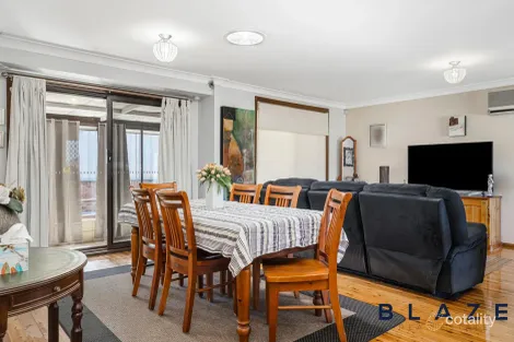 Property photo of 5 Mohave Place Bossley Park NSW 2176
