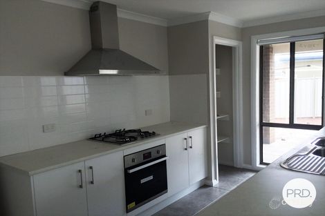 Property photo of 46 Newton Circuit Thurgoona NSW 2640