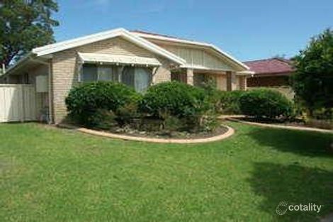 17 Nelmes Cl, Toronto, NSW 2283