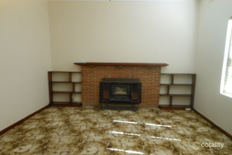 Property photo of 33 Blackett Avenue Young NSW 2594