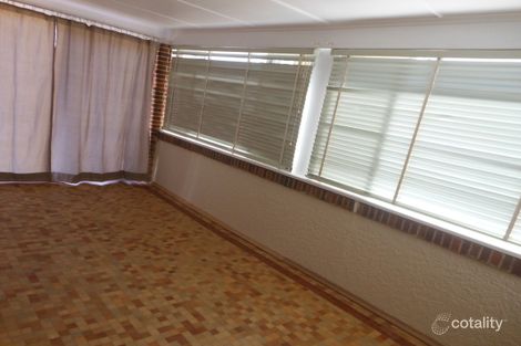 Property photo of 33 Blackett Avenue Young NSW 2594