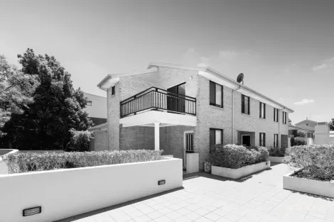 Property photo of 2/60-64 Merton Street Sutherland NSW 2232