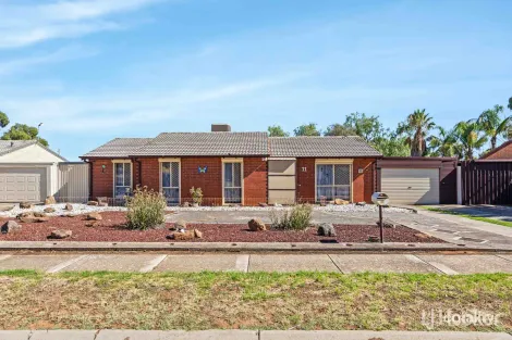 Property photo of 11 Adaluna Crescent Smithfield SA 5114