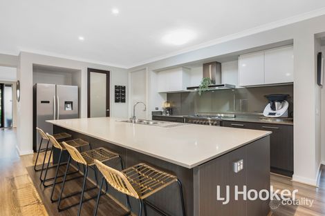 Property photo of 9 Belcam Circuit Clyde North VIC 3978