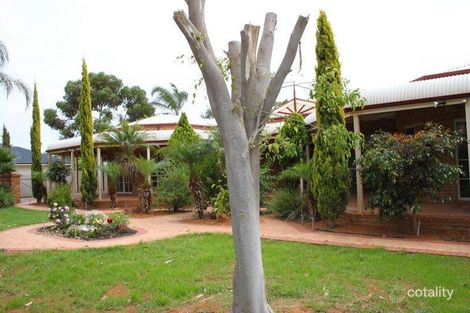 7 Longmore Pde, Broadwood, WA 6430