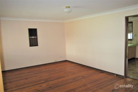 Property photo of 4 Christie Street Prairiewood NSW 2176