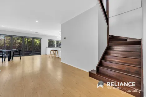 Property photo of 12 Edwin Close Manor Lakes VIC 3024