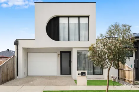 23 Sonny St, Mickleham, VIC 3064