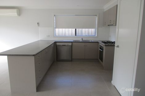 Property photo of 28 The Glade Hampton Park VIC 3976