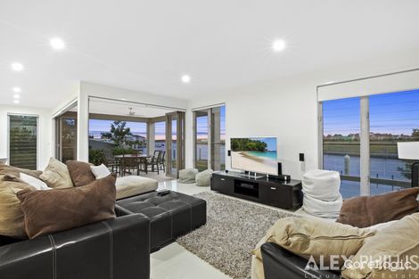 Property photo of 1069 Edgecliff Drive Hope Island QLD 4212