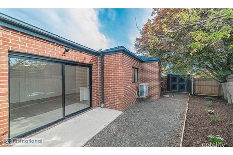Property photo of 3/6 Melwood Court Meadow Heights VIC 3048