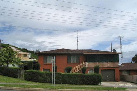 289 Flagstaff Rd, Lake Heights, NSW 2502