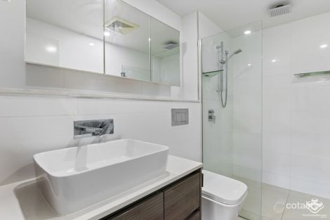 Property photo of 1/2 Laurence Street St Lucia QLD 4067