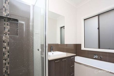 Property photo of 16 Stoke Circuit Wollert VIC 3750