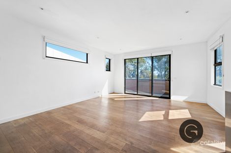 Property photo of 24 Collier Place Strathmore Heights VIC 3041