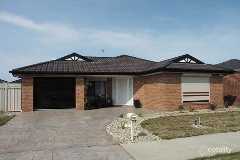 5 Grampians Way, Caroline Springs, VIC 3023