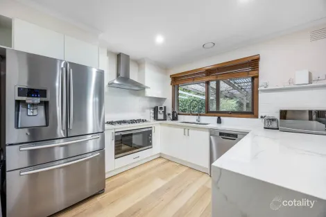Property photo of 8 Sansom Street Gisborne VIC 3437