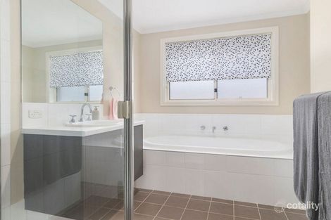 Property photo of 2 Ethan Close Luddenham NSW 2745