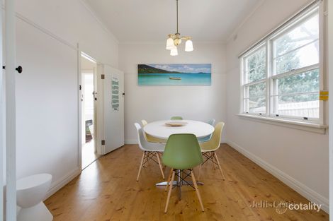 Property photo of 18 Newton Avenue Sorrento VIC 3943