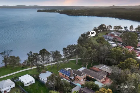 Property photo of 282 Tuggerawong Road Tuggerawong NSW 2259