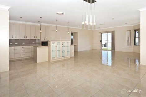 Property photo of 2 Saba Court Middle Ridge QLD 4350