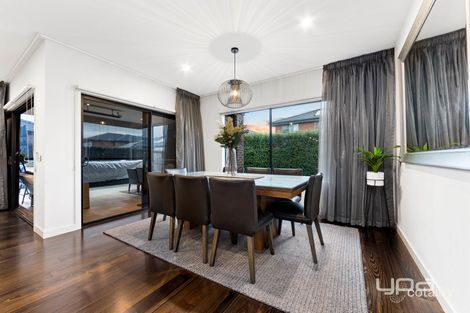 Property photo of 36 Montmarte Boulevard Burnside VIC 3023