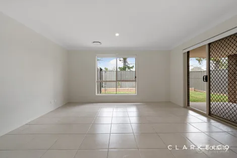 Property photo of 1/16 Guardsman Grove Lochinvar NSW 2321