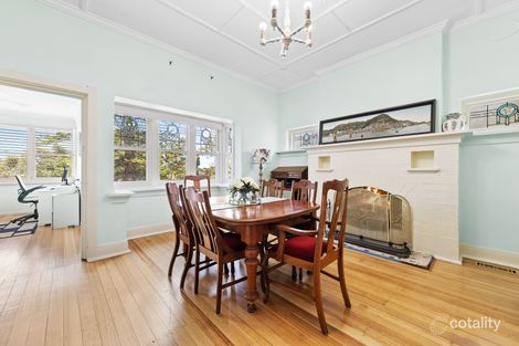 Property photo of 18 Westbourne Grove Camberwell VIC 3124