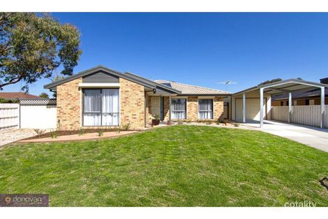 Property photo of 12 Capella Place Carrum Downs VIC 3201