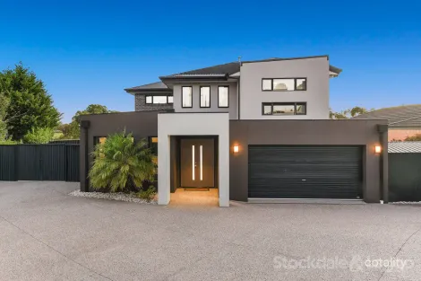 Property photo of 24 Garden View Court Narre Warren North VIC 3804