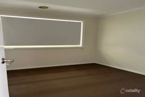 Property photo of 8 Bristol Mews Craigieburn VIC 3064