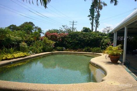 2-4 Escape Cl, Clifton Beach, QLD 4879